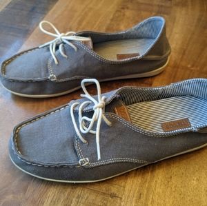 OluKai Heleuma gray canvas lace up loafer flats